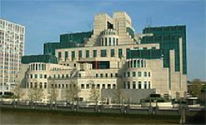 London MI6 Headquarters - David & Bobby face off